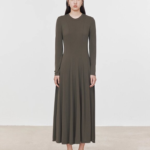 CHICJOC Dresses & Skirts - CHICJOC Japanese Imported Eco-Cool Viscose Dress – Minimalist Elegance sz 40